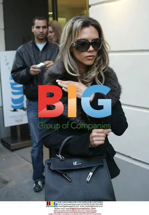 Victoria Beckham Shopping in Paris