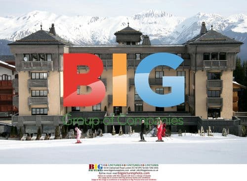 Victoria Beckham and Family Ski Trip