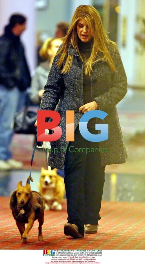 Kirstie Alley walking dog in Vancouver