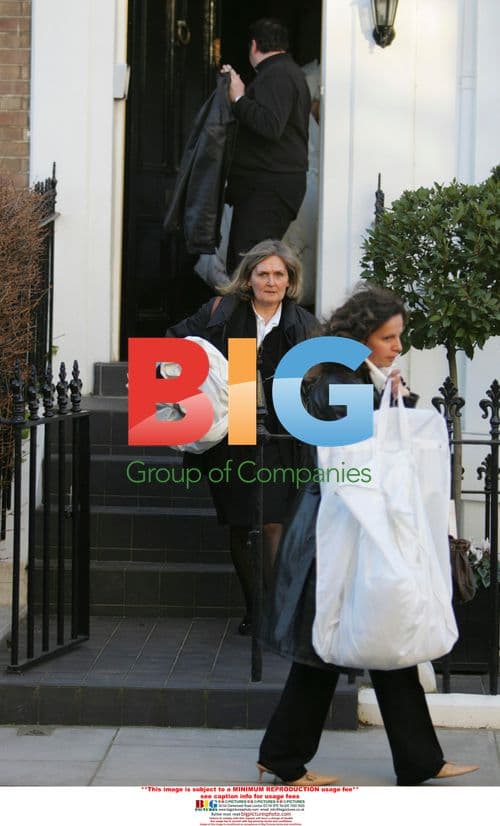 Liz Hurley's Wedding Dress Delivery