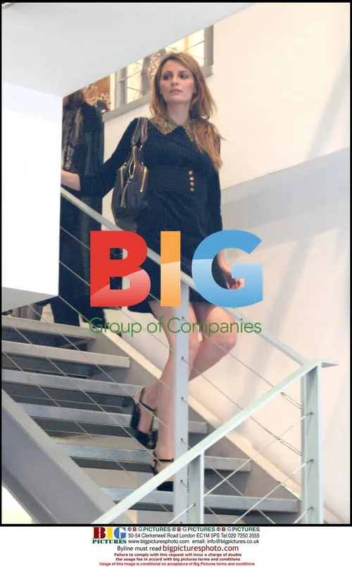 Mischa Barton goes shopping in Paris