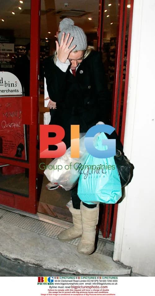 Sienna Miller Spotted Shopping