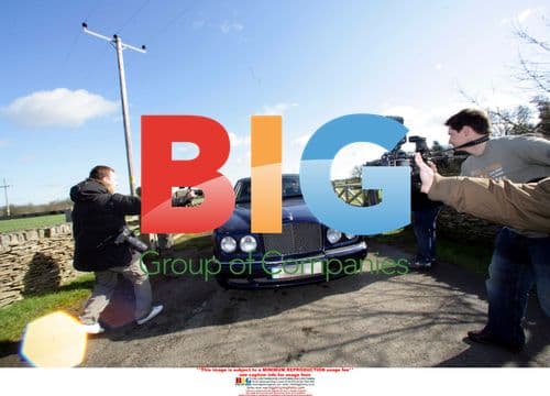 Elizabeth Hurley Leaving for Wedding