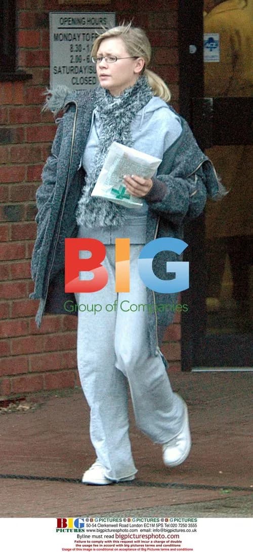 Suzanne Shaw leaving doctor's surgery