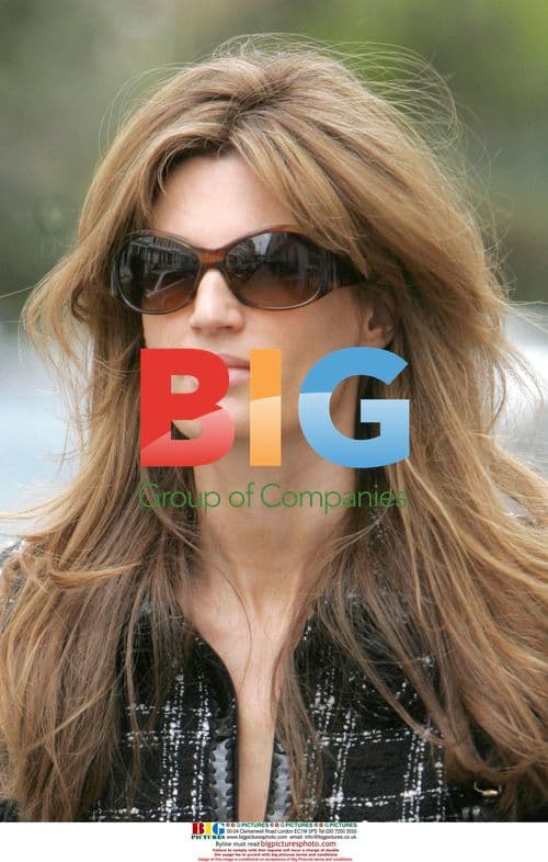 Jemimah Khan shops with friend in London