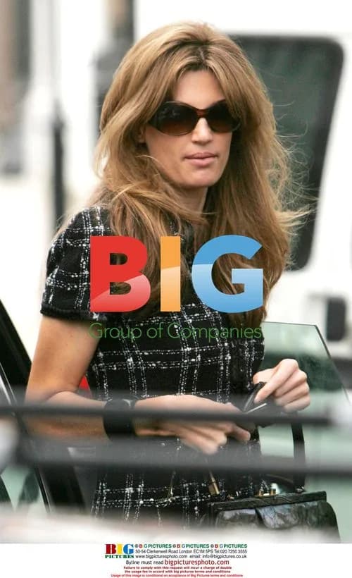 Jemimah Khan shopping in London