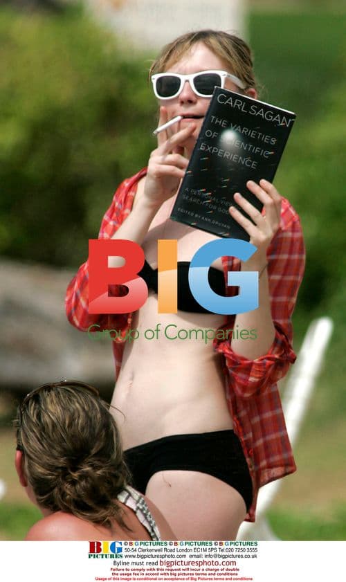 Kirsten Dunst Frolics in Maui