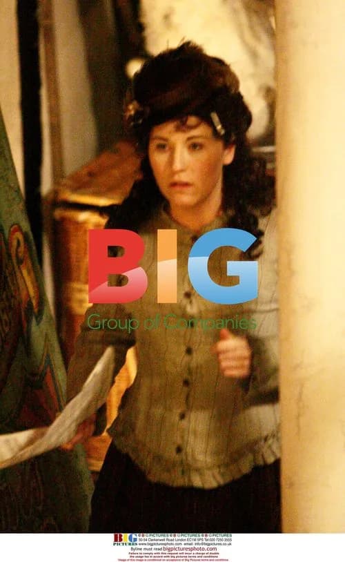 Jessie Wallace in 'Marie Lloyd' Costume on Set
