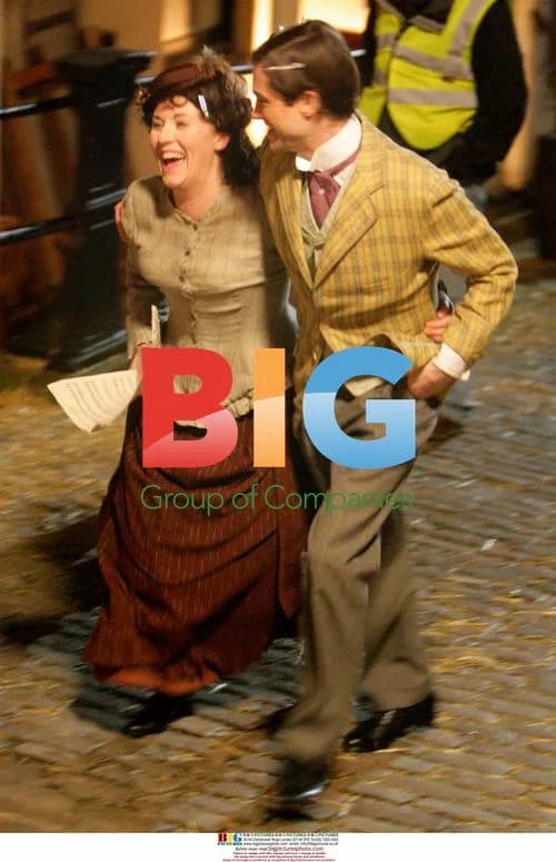 Jessie Wallace in costume as Marie Lloyd