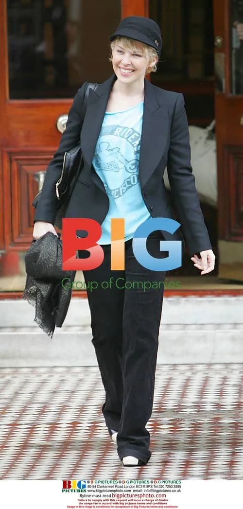 Kylie Minogue out in London