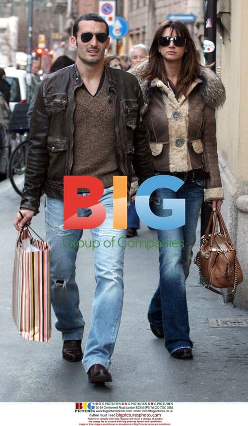 Gianluca Zambrotta and wife shopping in Milan