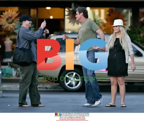 David Hasselhoff and daughter shop in LA