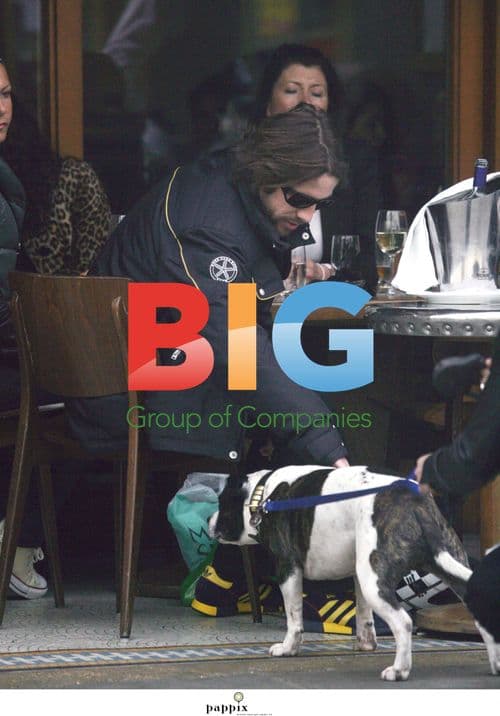 Jay Kay Enjoys Wine with Friends