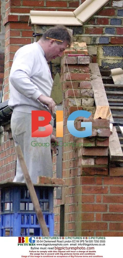TV's 'Ground Force' star Tommy Walsh restoring a home