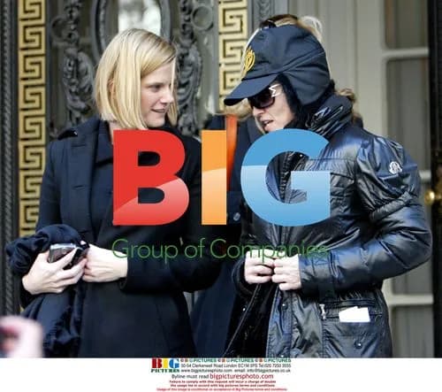 Madonna house hunting in New York