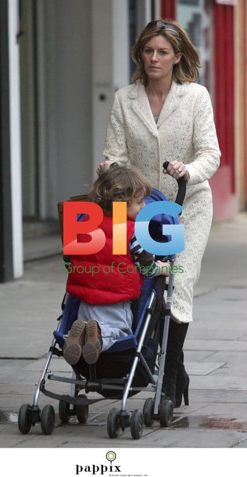 Andrea Catherwood shopping for shoes