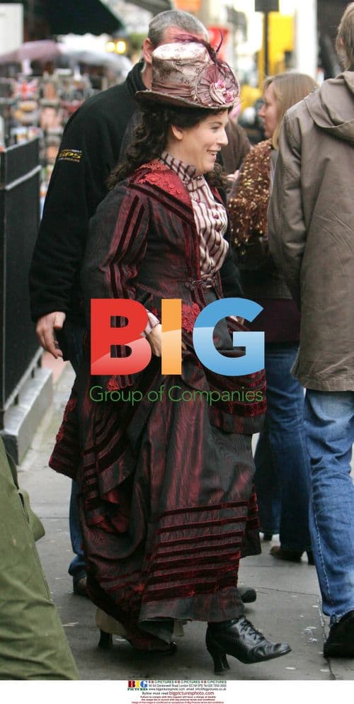 Jessie Wallace on 'Marie Lloyd' set