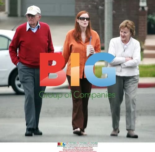 Marcia Cross with parents in Santa Monica