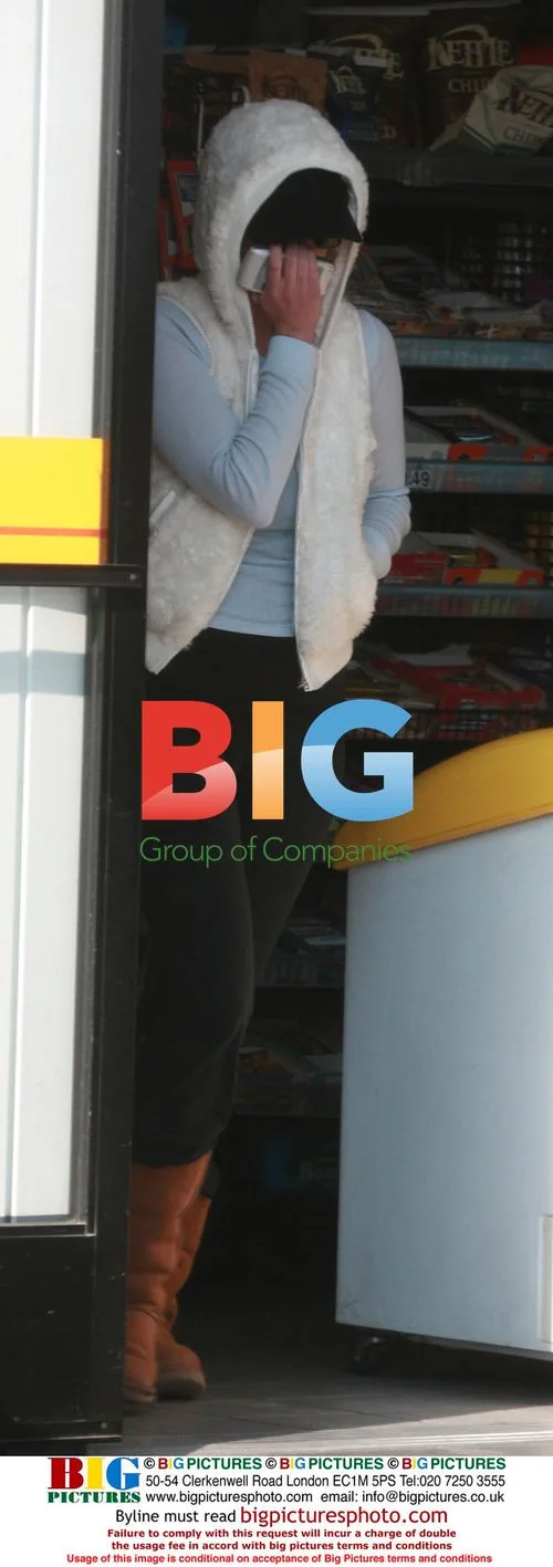 Britney Spears at Malibu gas station