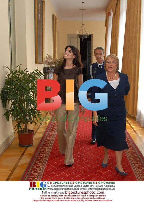 Penelope Cruz received by Chilean President