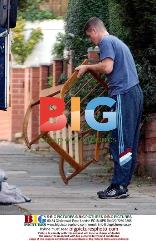 Liam Gallagher Moves Into New Home