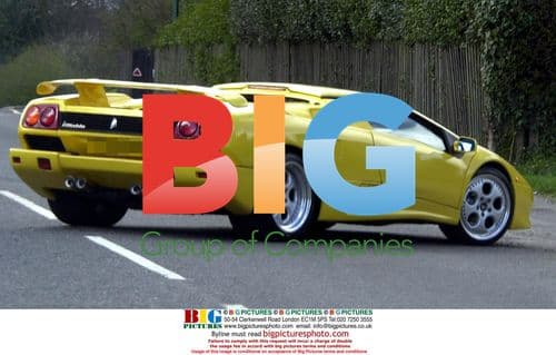 Rod Stewart Drives New Lamborghini Diablo