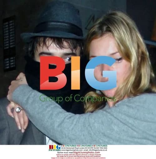 Kate Moss and Pete Doherty leaving clinic