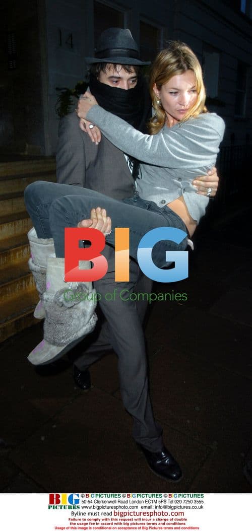 Kate Moss and Pete Doherty Leave Clinic