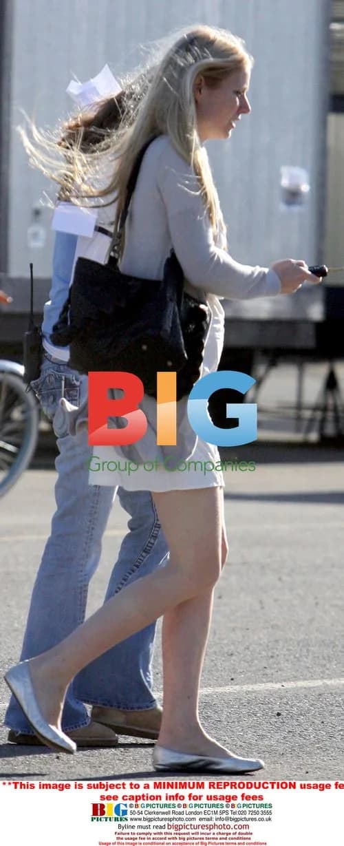 Gwyneth Paltrow Leaves LA Set of "Dirty Tricks"