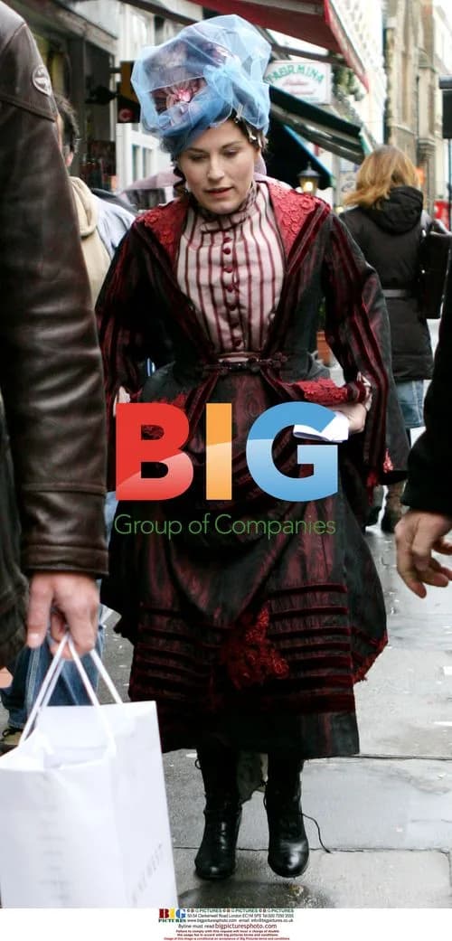Jessie Wallace as Marie Lloyd on TV set