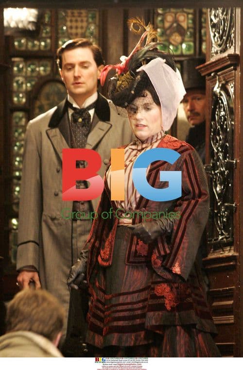 Jessie Wallace in costume as Marie Lloyd