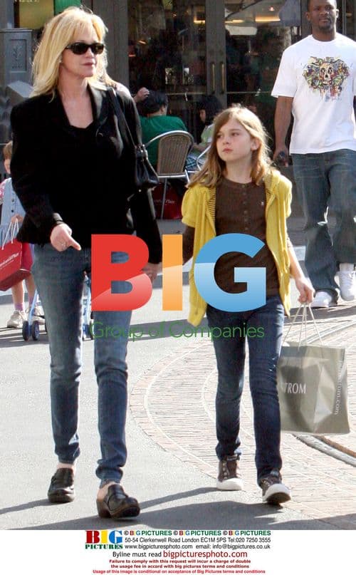 Melanie Griffith, daughter Stella shopping