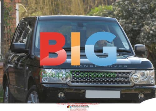 Pregnant Katie Price and Peter Andre Leaving Pub