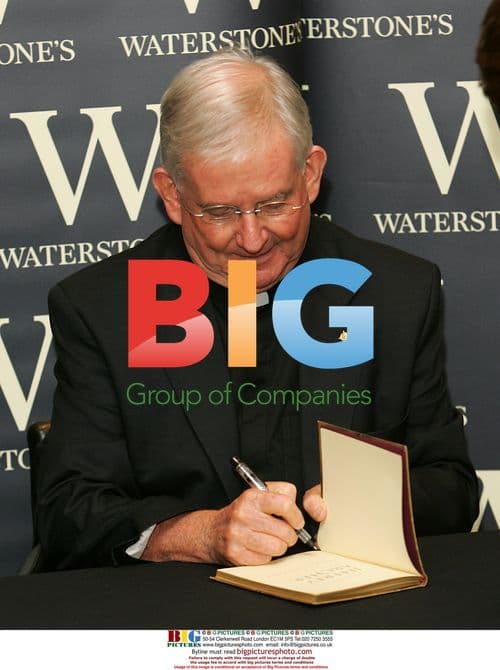 Jeffrey Archer and Francis J Moloney sign "The Gospel According to Judas"