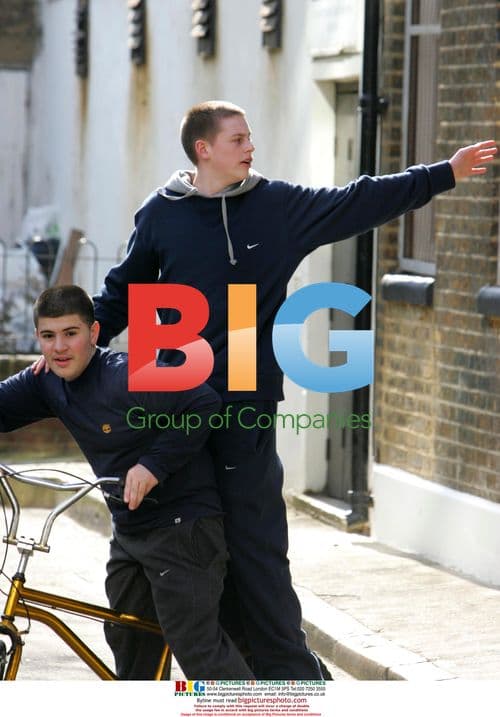 Sienna Miller Rescued by Hoodies