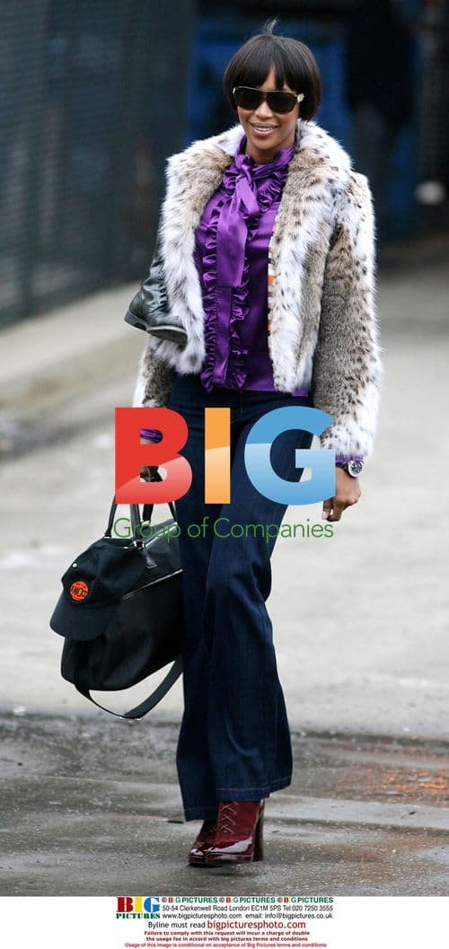 Naomi Campbell Reports for Community Service