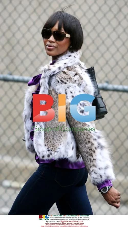 Naomi Campbell reports for community service