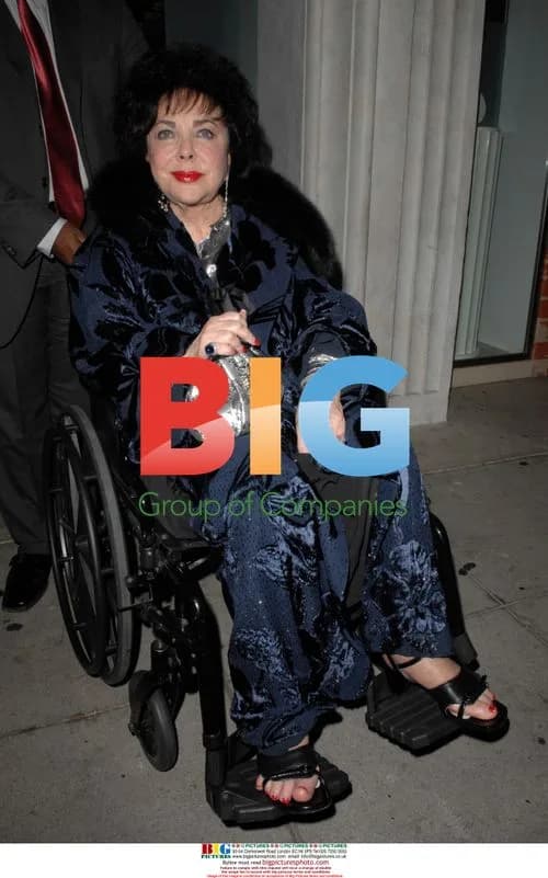 Rarely Seen Actress Elizabeth Taylor at Mr. Chow's
