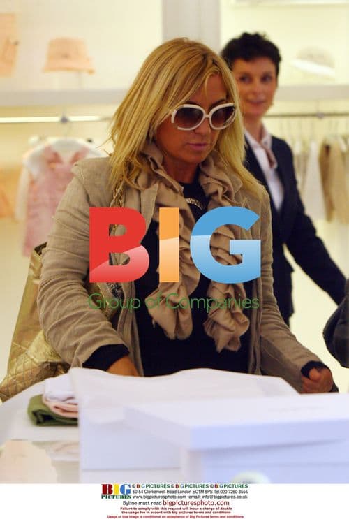 Meg Matthews and friend shopping