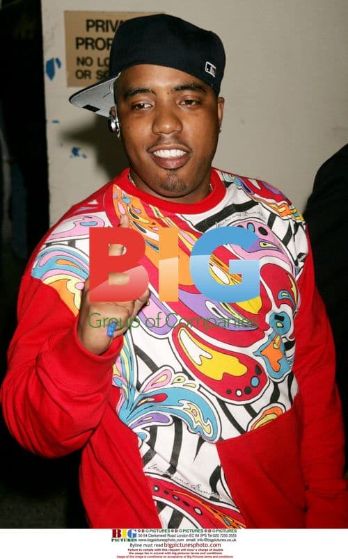 Mims Arrives for MTV TRL Appearance