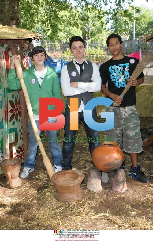 Celebrities Launch World Vision School Aid