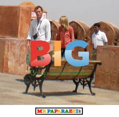 Jude Law and Kim Hersov in India