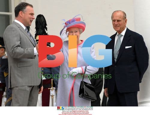 Queen Elizabeth II Arrives in Richmond, Virginia