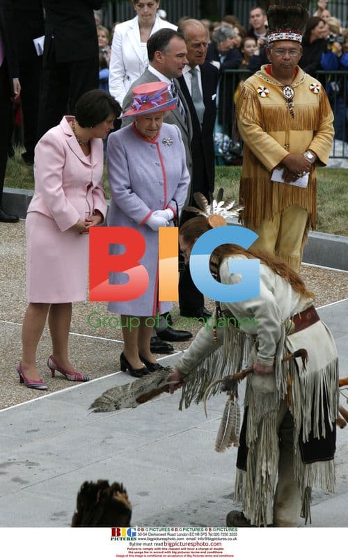 Queen Elizabeth II and Prince Philip at Virginia State Capitol