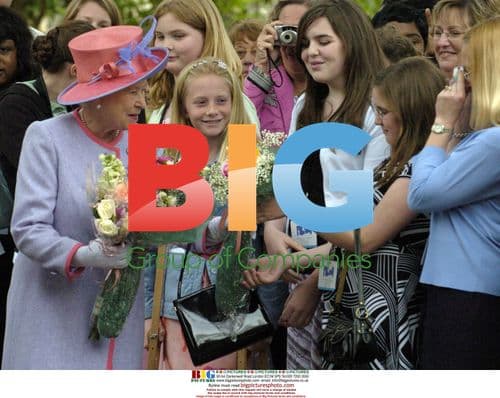 Queen Elizabeth II Presented Flowers in Virginia