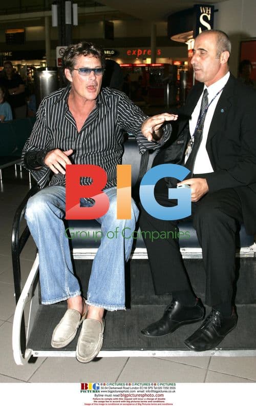 David Hasselhoff Aided by Airport Security at Heathrow