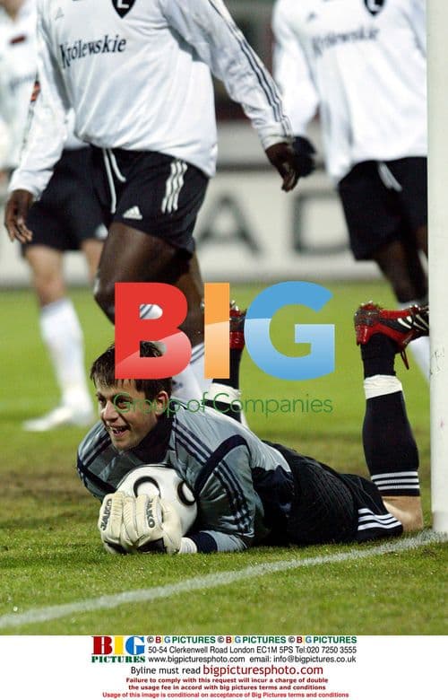 Arsenal close in on £2m Poland keeper Fabianski