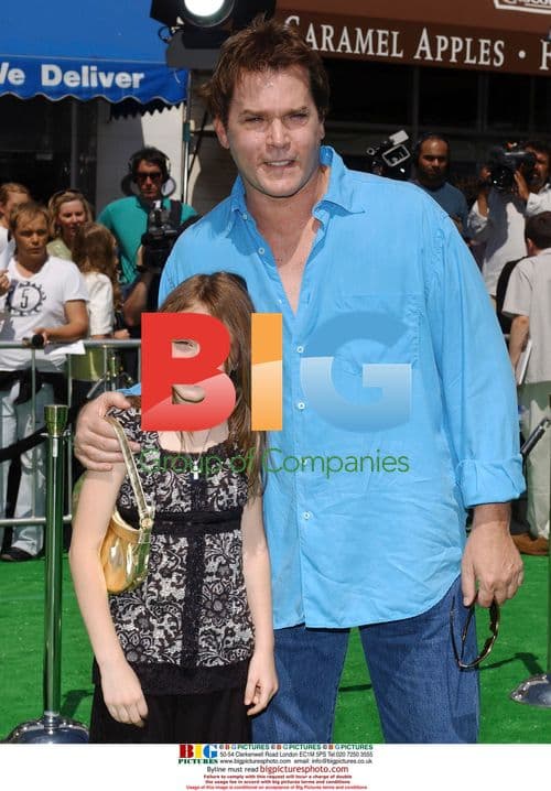 Ray Liotta and daughter at 'Shrek the Third' premiere