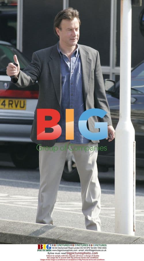 Emmerdale actor apologizing to fan