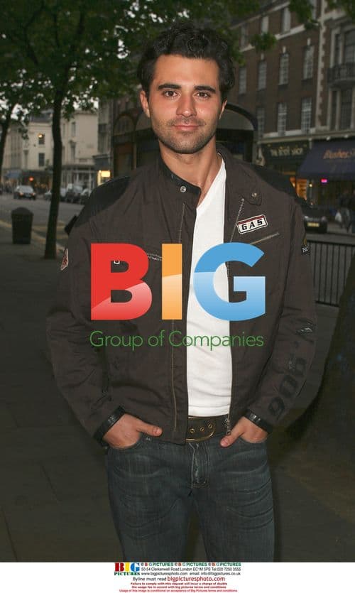 Darius Danesh at Gas store launch